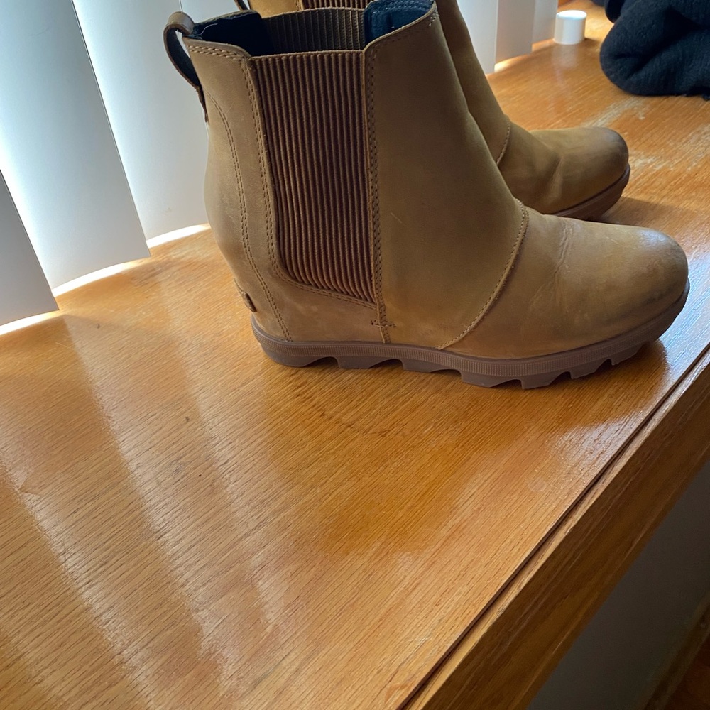 Tan Beige Wedge Sorel Boots 8 - image 2